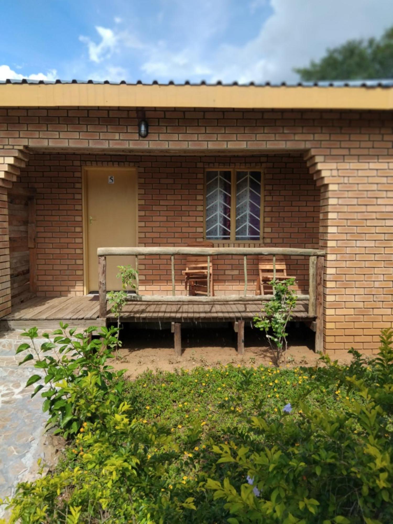 Sunshinevibe Guest House Kasane Exterior foto